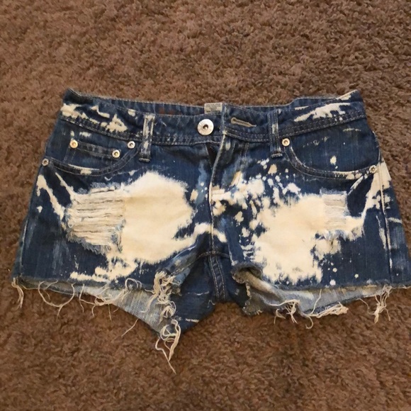 Mudd cutoff shorts - Picture 1 of 3